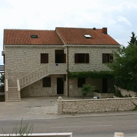 Apartmani Bezmalinovic Bol Exterior photo