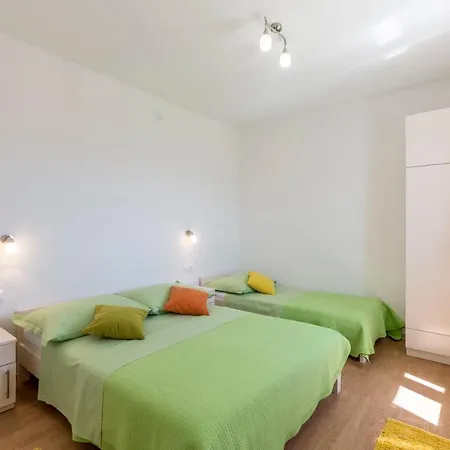 Apartmani Bezmalinovic Bol Exterior photo