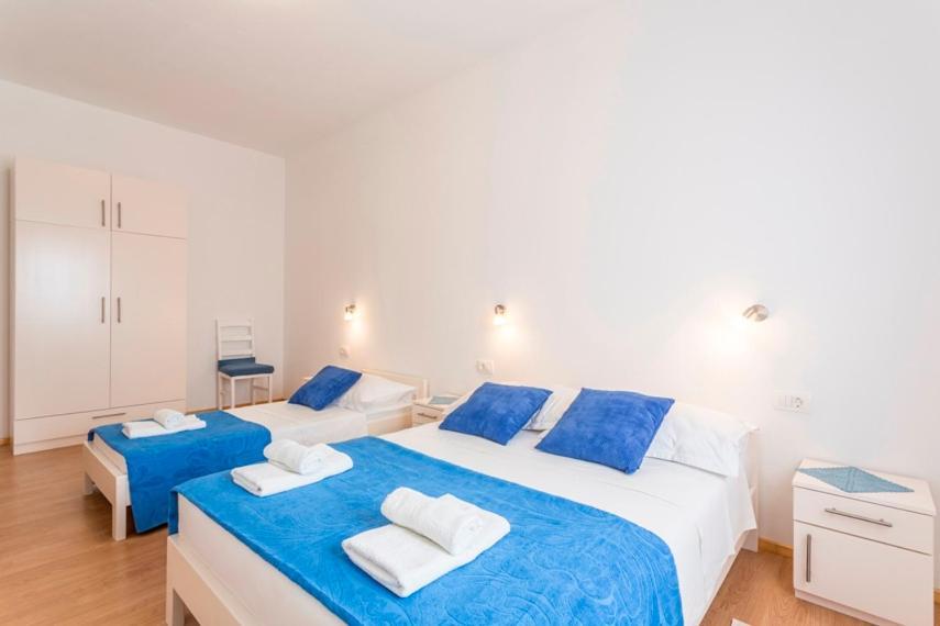 Apartment Bezmalinovic *