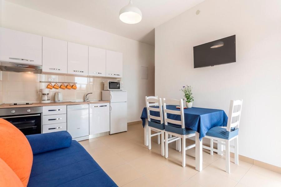 Apartment Bezmalinovic *